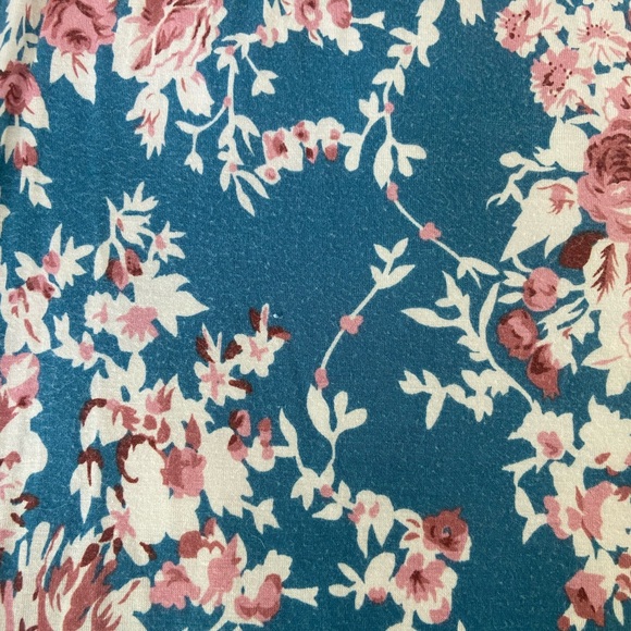 Charlotte Russe Maxi Skirt with Slit - Picture 6 of 6